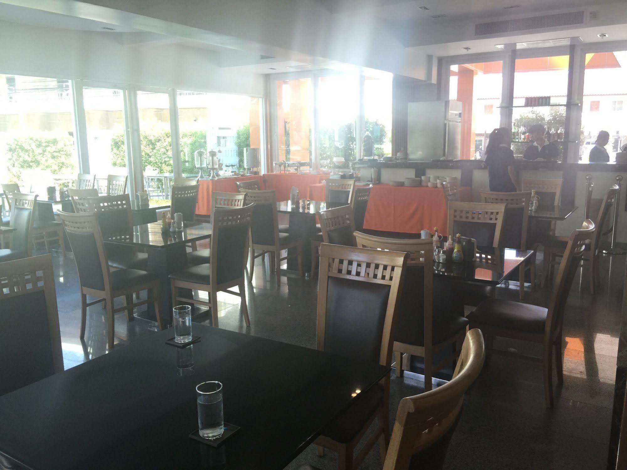 Hotel Marsi Pattaya Zewnętrze zdjęcie