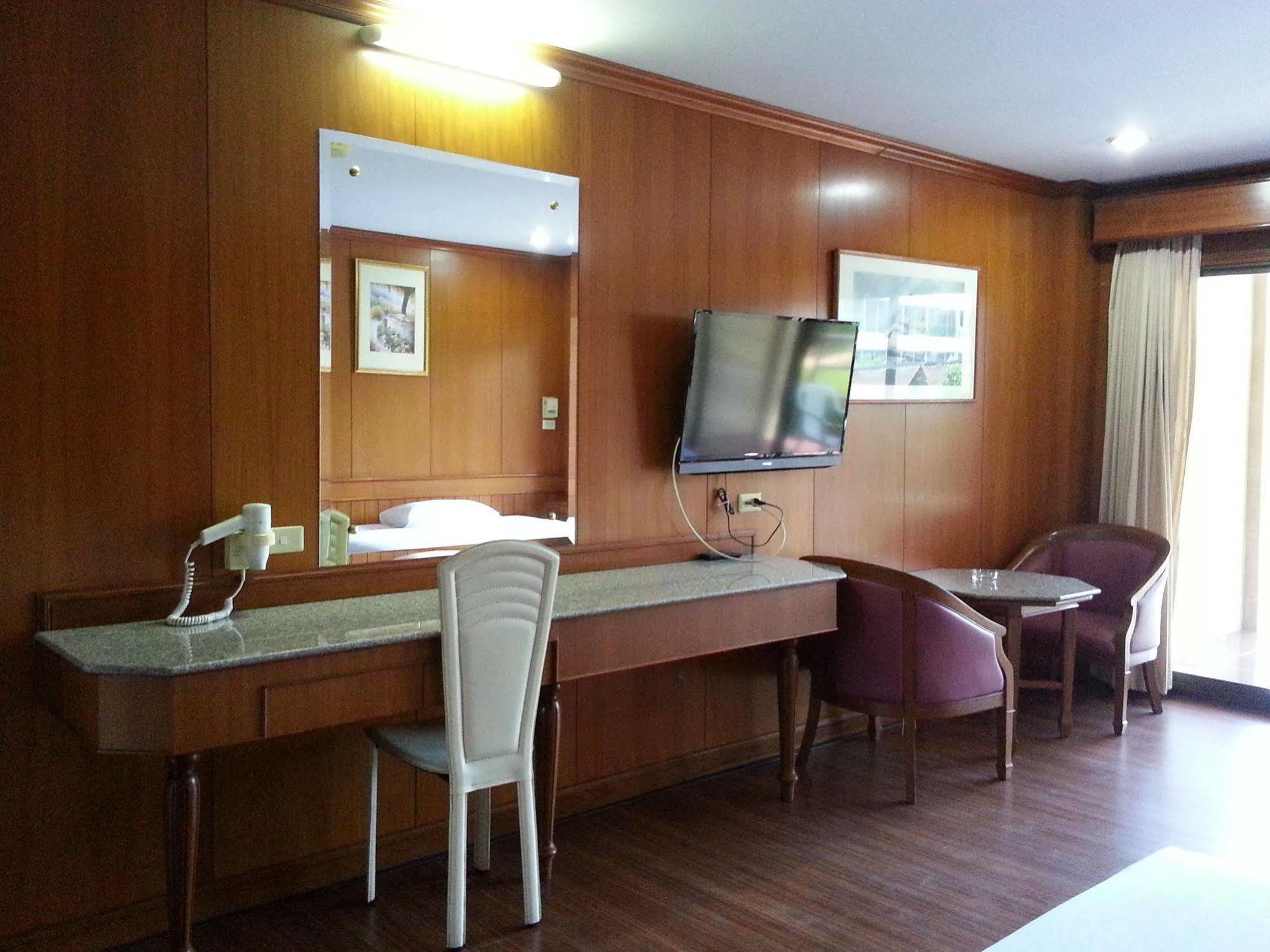 Hotel Marsi Pattaya Zewnętrze zdjęcie