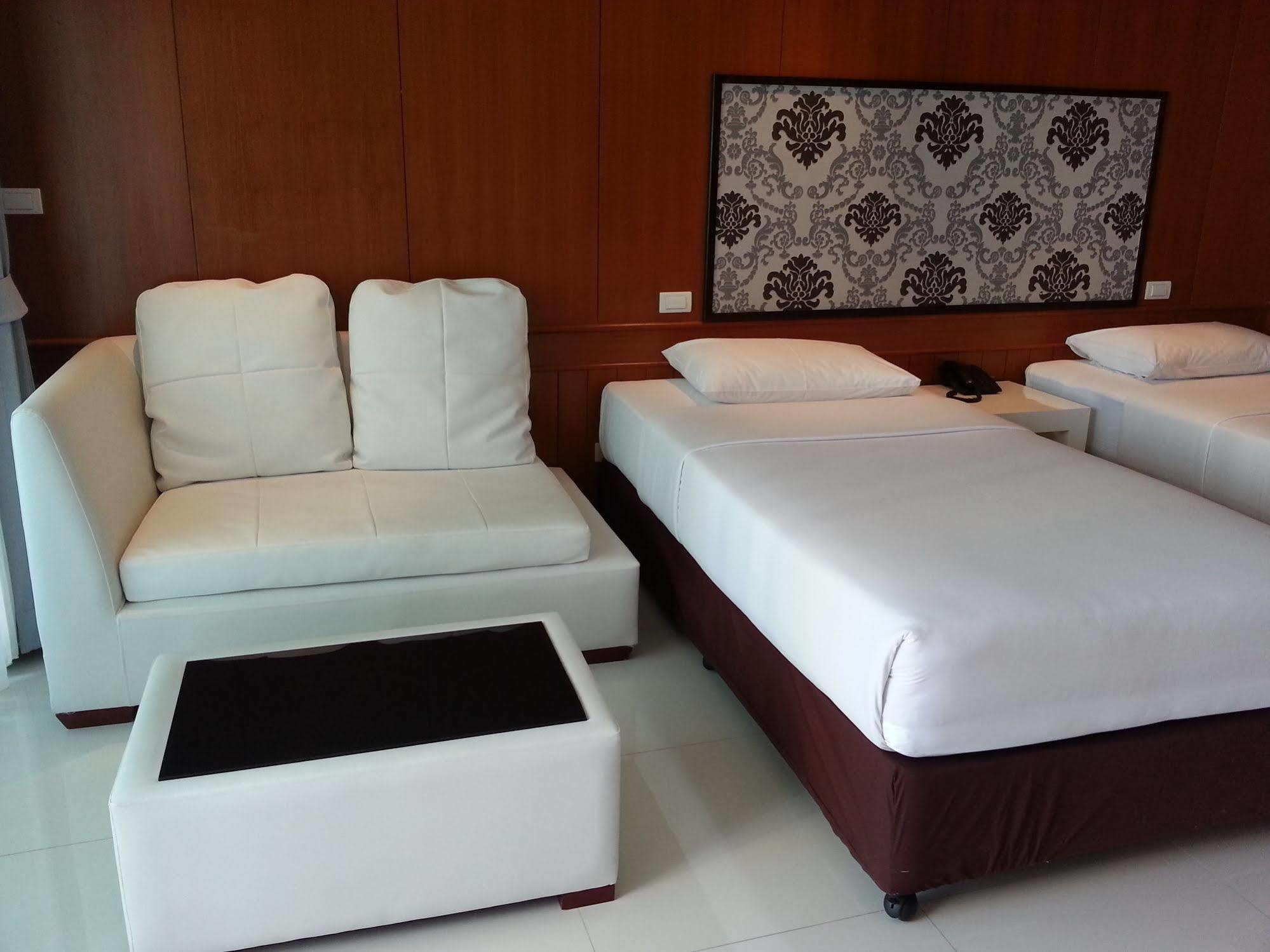 Hotel Marsi Pattaya Zewnętrze zdjęcie