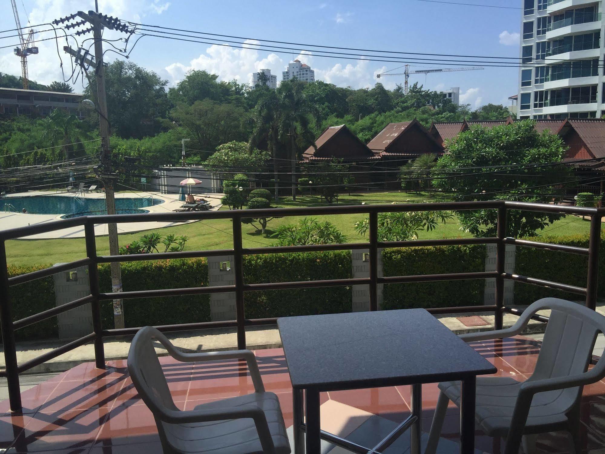 Hotel Marsi Pattaya Zewnętrze zdjęcie